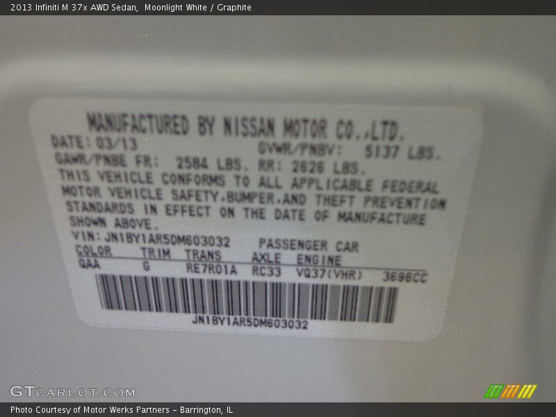 Moonlight White / Graphite 2013 Infiniti M 37x AWD Sedan