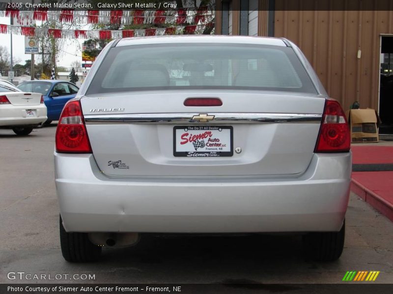 Galaxy Silver Metallic / Gray 2005 Chevrolet Malibu Sedan