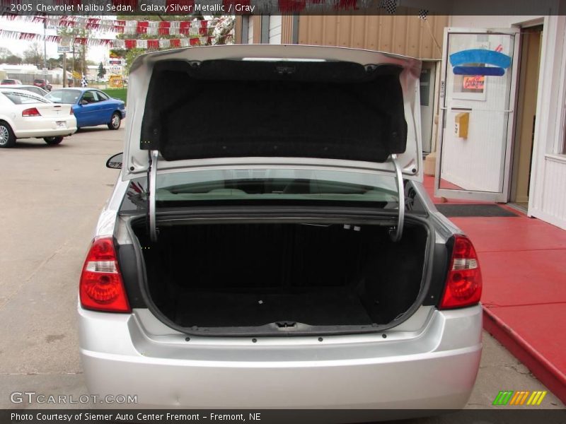 Galaxy Silver Metallic / Gray 2005 Chevrolet Malibu Sedan