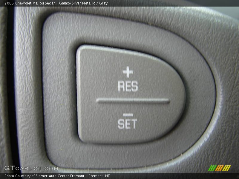 Galaxy Silver Metallic / Gray 2005 Chevrolet Malibu Sedan