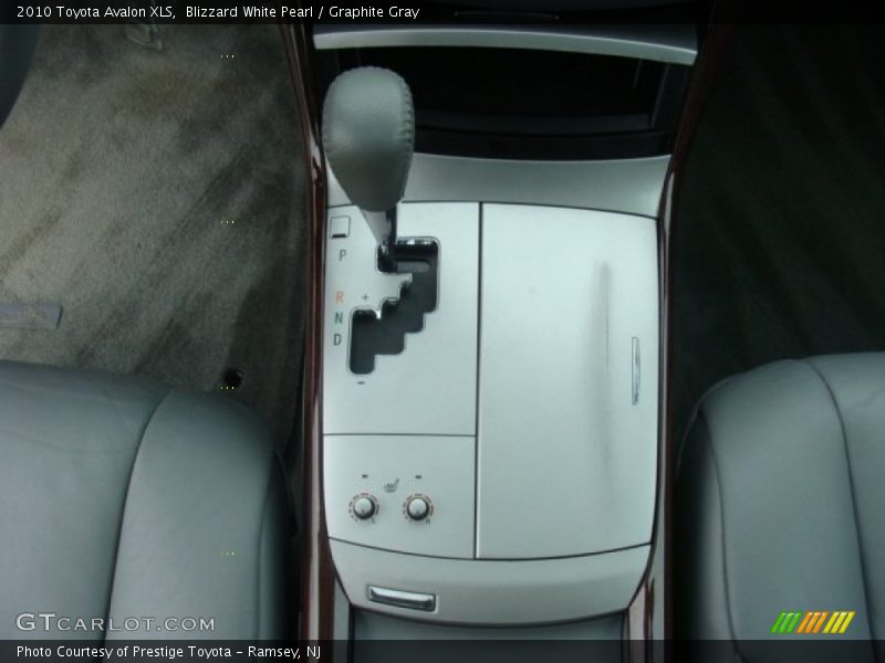 Blizzard White Pearl / Graphite Gray 2010 Toyota Avalon XLS