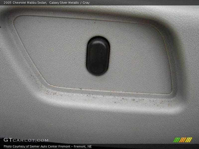 Galaxy Silver Metallic / Gray 2005 Chevrolet Malibu Sedan
