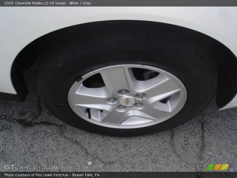 White / Gray 2005 Chevrolet Malibu LS V6 Sedan