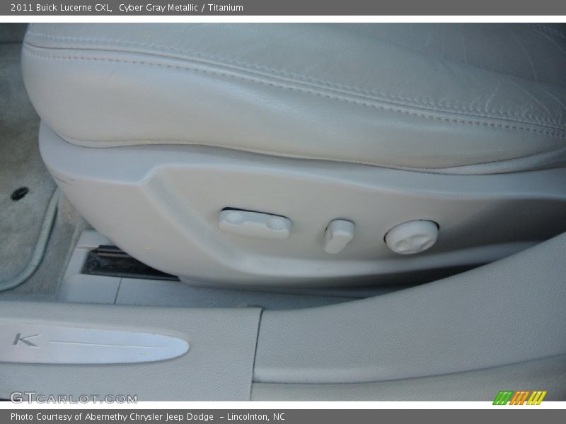 Cyber Gray Metallic / Titanium 2011 Buick Lucerne CXL