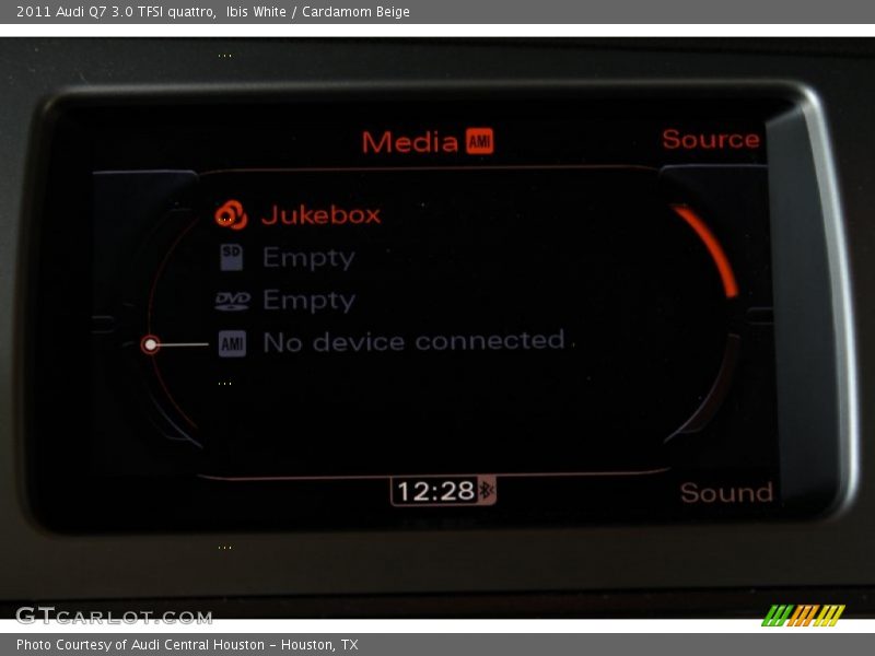 Ibis White / Cardamom Beige 2011 Audi Q7 3.0 TFSI quattro