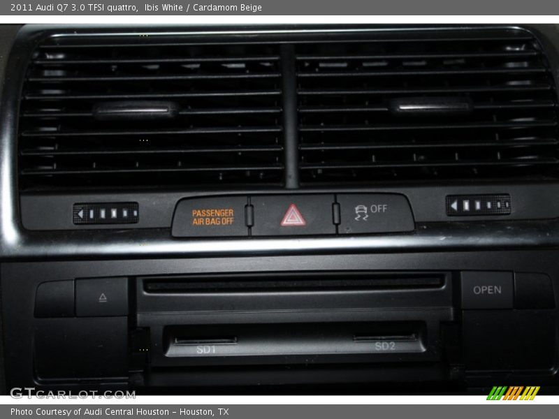 Ibis White / Cardamom Beige 2011 Audi Q7 3.0 TFSI quattro