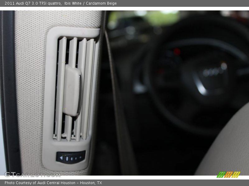 Ibis White / Cardamom Beige 2011 Audi Q7 3.0 TFSI quattro