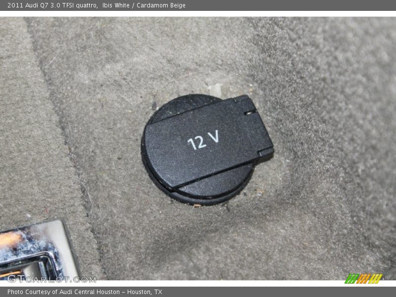 Ibis White / Cardamom Beige 2011 Audi Q7 3.0 TFSI quattro
