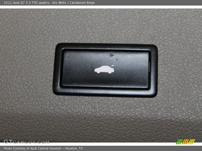 Ibis White / Cardamom Beige 2011 Audi Q7 3.0 TFSI quattro