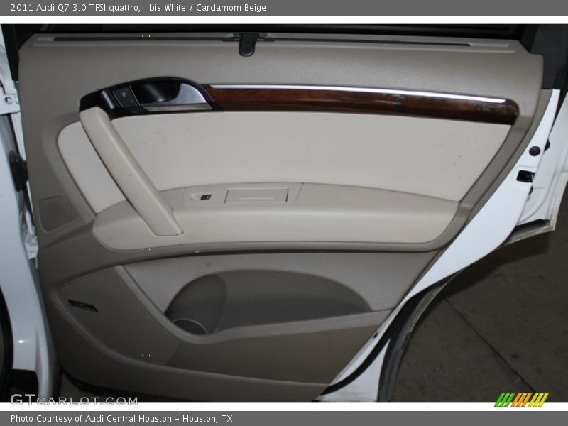 Ibis White / Cardamom Beige 2011 Audi Q7 3.0 TFSI quattro