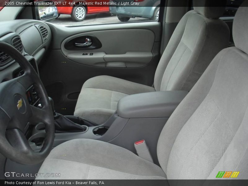 Majestic Red Metallic / Light Gray 2005 Chevrolet TrailBlazer EXT LT 4x4