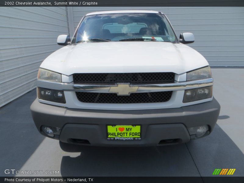 Summit White / Graphite 2002 Chevrolet Avalanche