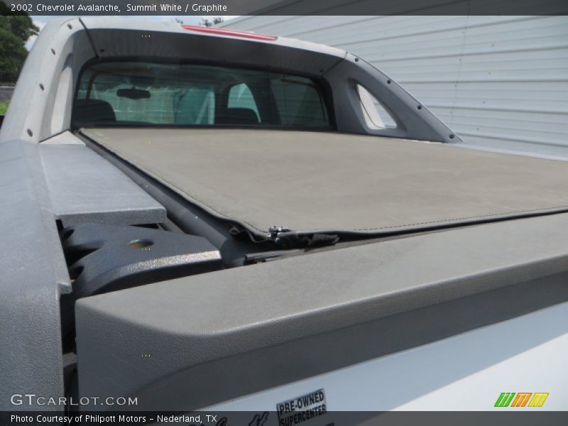 Summit White / Graphite 2002 Chevrolet Avalanche