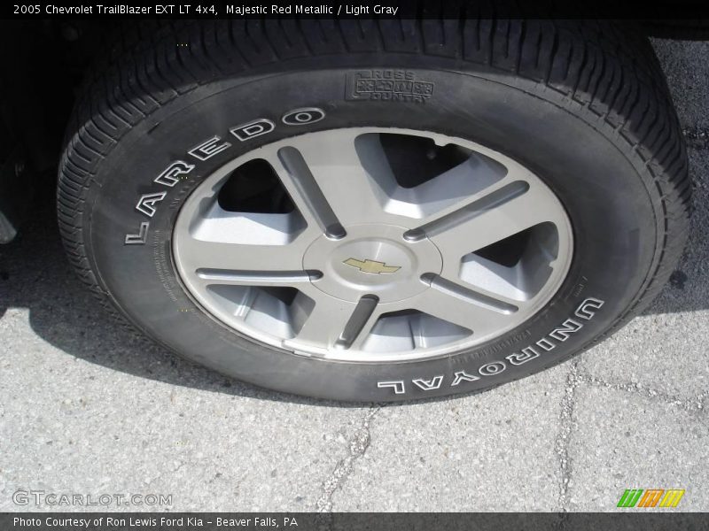 Majestic Red Metallic / Light Gray 2005 Chevrolet TrailBlazer EXT LT 4x4