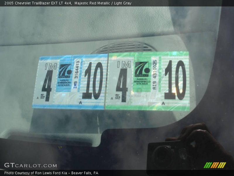 Majestic Red Metallic / Light Gray 2005 Chevrolet TrailBlazer EXT LT 4x4