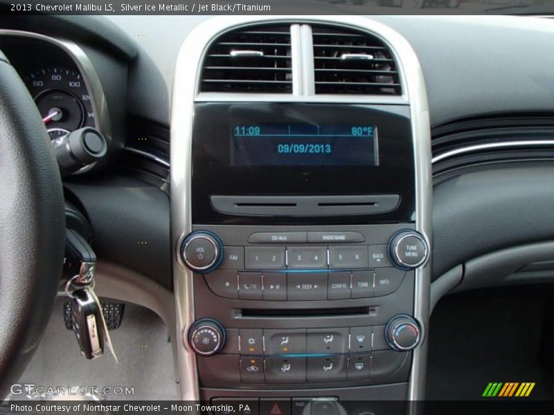 Silver Ice Metallic / Jet Black/Titanium 2013 Chevrolet Malibu LS