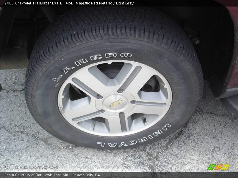 Majestic Red Metallic / Light Gray 2005 Chevrolet TrailBlazer EXT LT 4x4