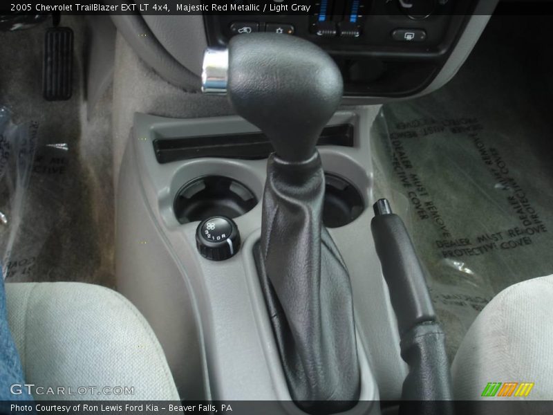 Majestic Red Metallic / Light Gray 2005 Chevrolet TrailBlazer EXT LT 4x4