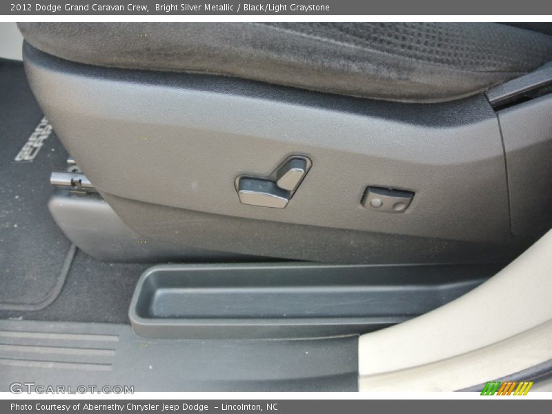 Bright Silver Metallic / Black/Light Graystone 2012 Dodge Grand Caravan Crew