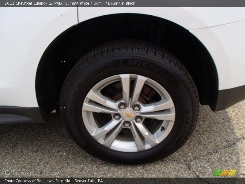 Summit White / Light Titanium/Jet Black 2011 Chevrolet Equinox LS AWD