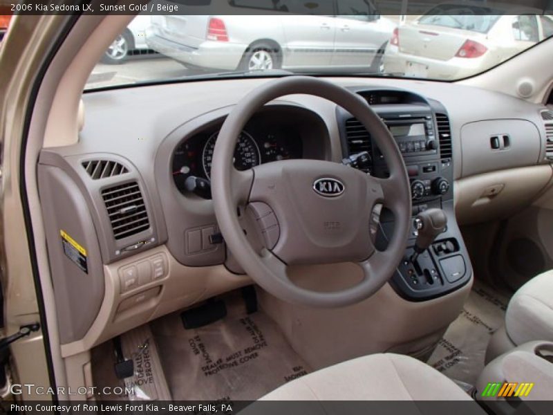 Sunset Gold / Beige 2006 Kia Sedona LX