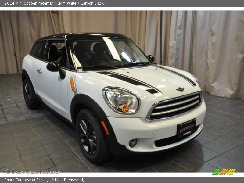 Light White / Carbon Black 2014 Mini Cooper Paceman