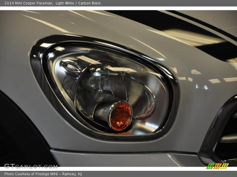 Light White / Carbon Black 2014 Mini Cooper Paceman