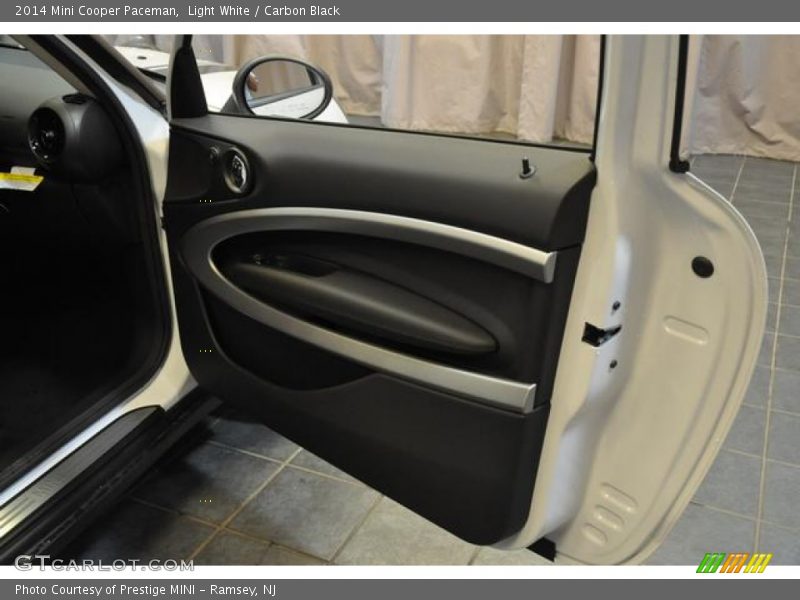 Light White / Carbon Black 2014 Mini Cooper Paceman