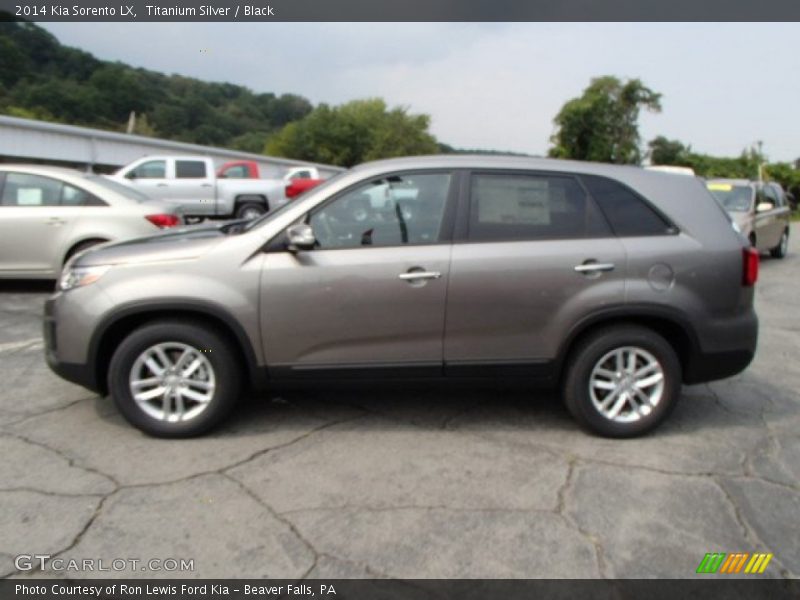 Titanium Silver / Black 2014 Kia Sorento LX