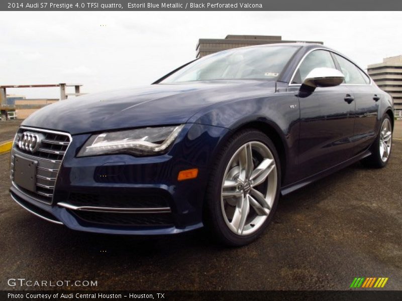 Front 3/4 View of 2014 S7 Prestige 4.0 TFSI quattro