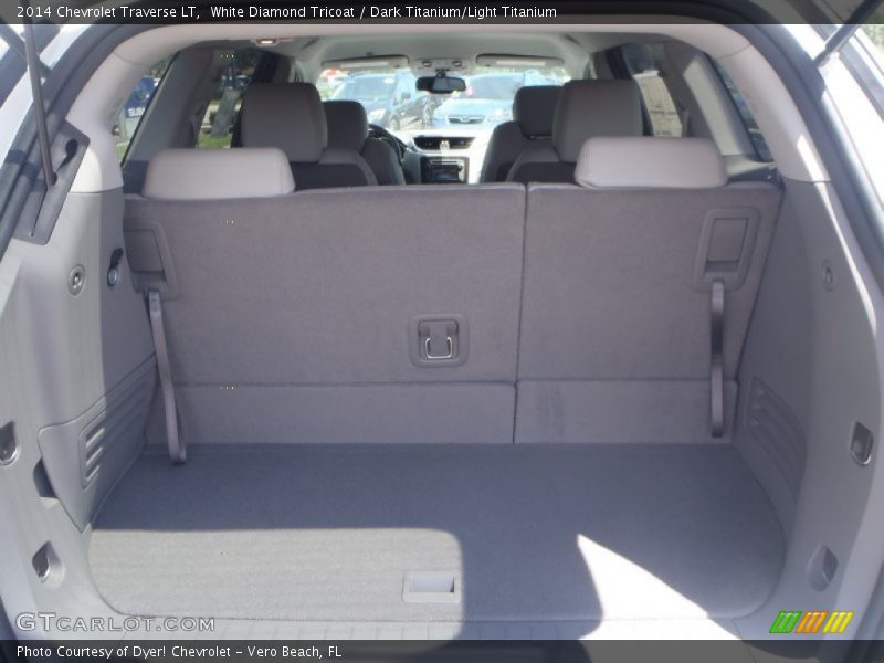 White Diamond Tricoat / Dark Titanium/Light Titanium 2014 Chevrolet Traverse LT