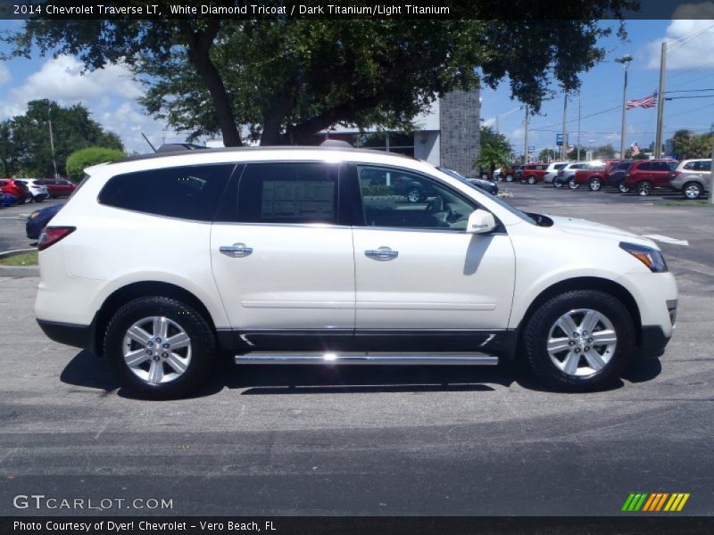 White Diamond Tricoat / Dark Titanium/Light Titanium 2014 Chevrolet Traverse LT