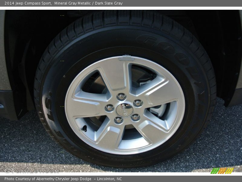 Mineral Gray Metallic / Dark Slate Gray 2014 Jeep Compass Sport