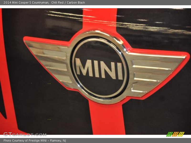 Chili Red / Carbon Black 2014 Mini Cooper S Countryman