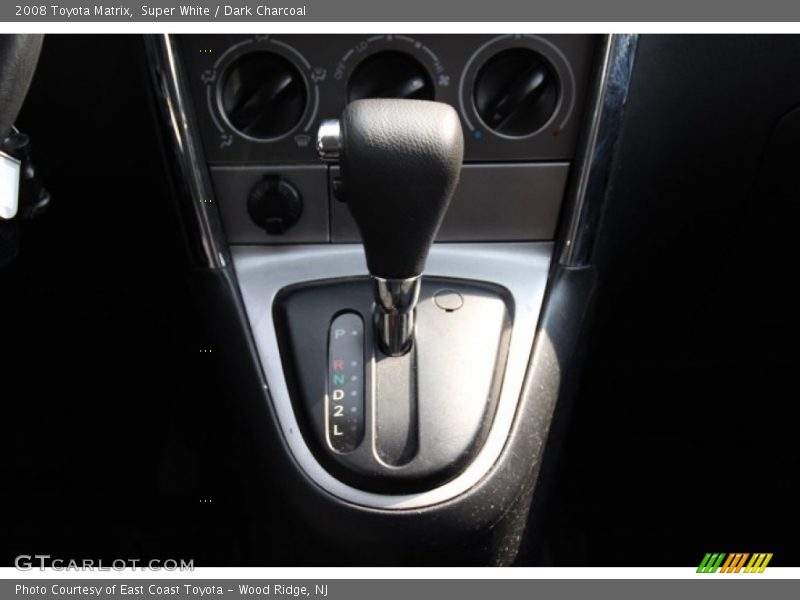 Super White / Dark Charcoal 2008 Toyota Matrix