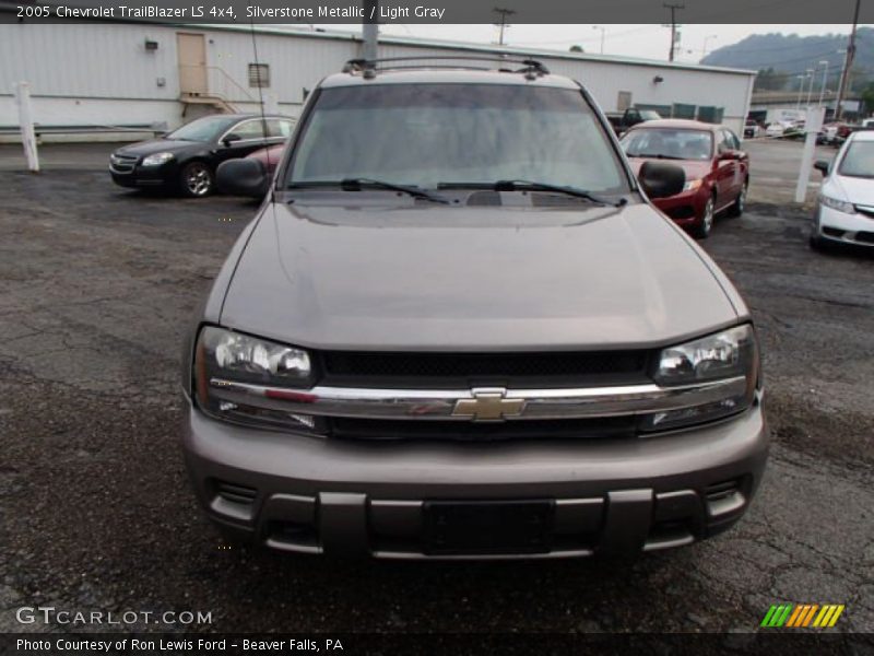 Silverstone Metallic / Light Gray 2005 Chevrolet TrailBlazer LS 4x4