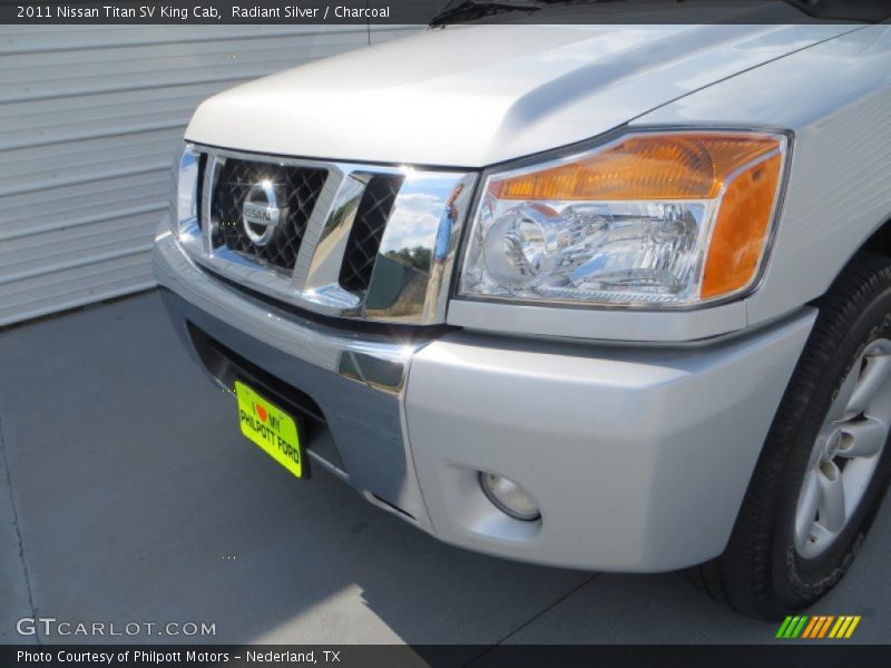 Radiant Silver / Charcoal 2011 Nissan Titan SV King Cab