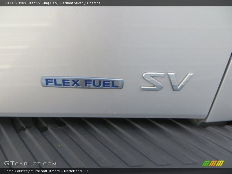 Radiant Silver / Charcoal 2011 Nissan Titan SV King Cab