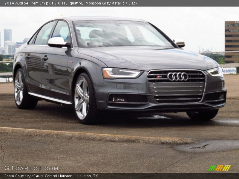 Front 3/4 View of 2014 S4 Premium plus 3.0 TFSI quattro