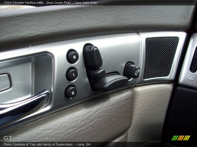 Onyx Green Pearl / Dark Slate Gray 2004 Chrysler Pacifica AWD