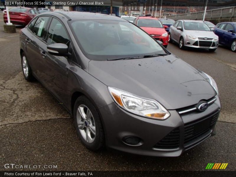 Sterling Gray / Charcoal Black 2014 Ford Focus SE Sedan