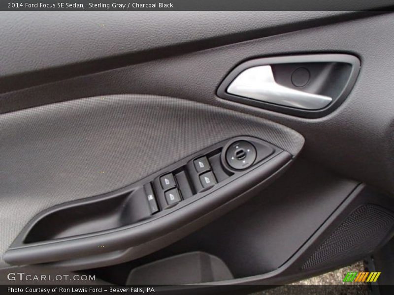 Sterling Gray / Charcoal Black 2014 Ford Focus SE Sedan