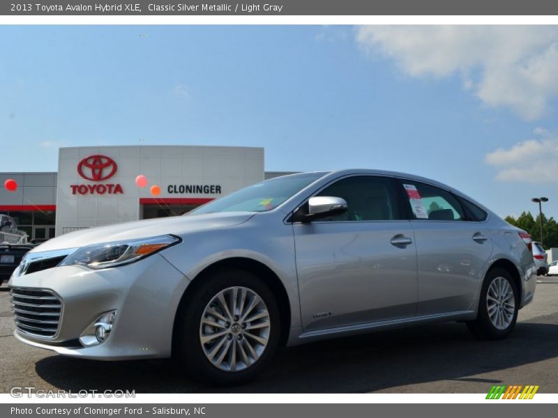 Classic Silver Metallic / Light Gray 2013 Toyota Avalon Hybrid XLE