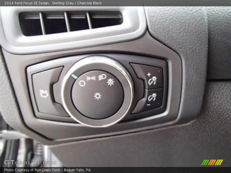 Sterling Gray / Charcoal Black 2014 Ford Focus SE Sedan