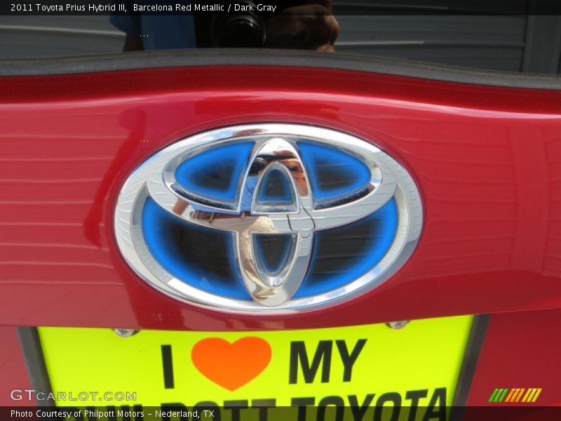 Barcelona Red Metallic / Dark Gray 2011 Toyota Prius Hybrid III
