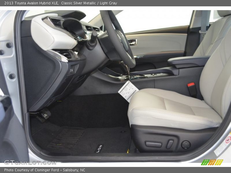 Classic Silver Metallic / Light Gray 2013 Toyota Avalon Hybrid XLE