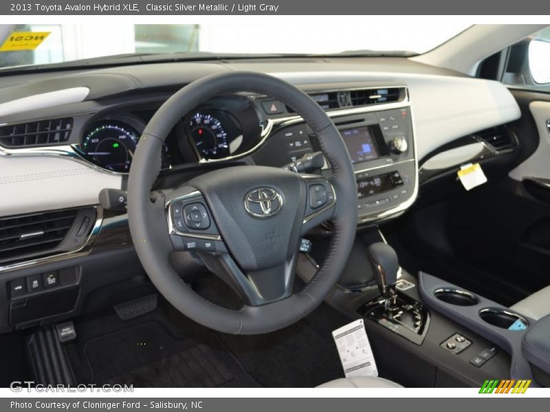 Classic Silver Metallic / Light Gray 2013 Toyota Avalon Hybrid XLE