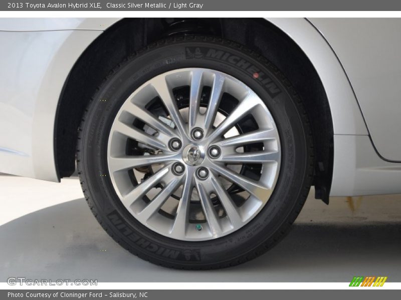 Classic Silver Metallic / Light Gray 2013 Toyota Avalon Hybrid XLE