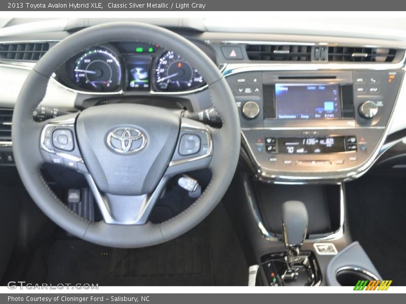Classic Silver Metallic / Light Gray 2013 Toyota Avalon Hybrid XLE