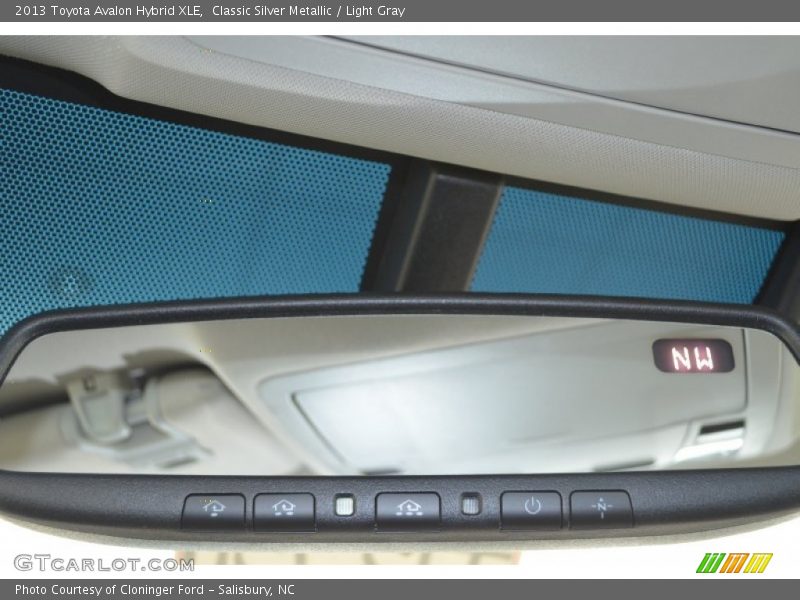 Classic Silver Metallic / Light Gray 2013 Toyota Avalon Hybrid XLE